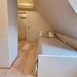 Charmerende I Den Gamle Kirkesmedje *