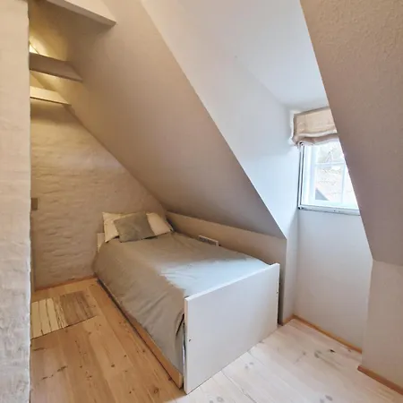 Apartment Charmerende I Den Gamle Kirkesmedje