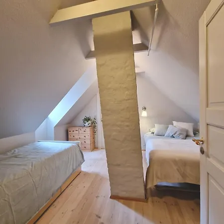 Charmerende I Den Gamle Kirkesmedje Apartmán *