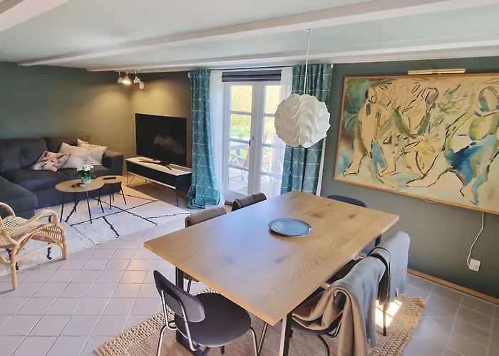 Apartment Charmerende I Den Gamle Kirkesmedje