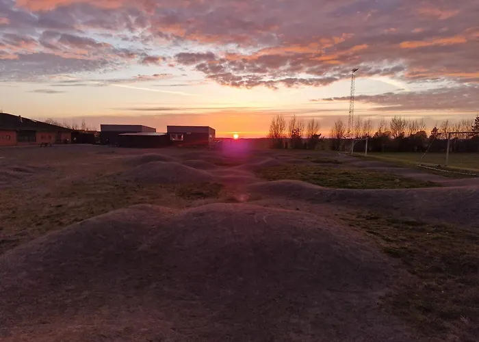 Charmerende I Den Gamle Kirkesmedje Rønne