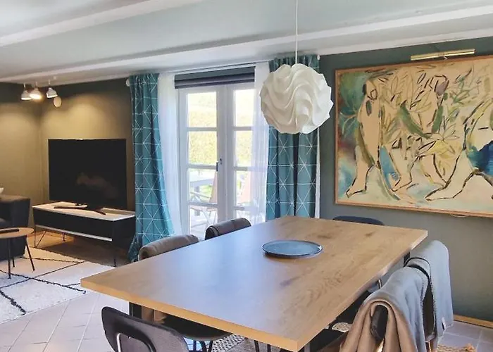 Apartment Charmerende I Den Gamle Kirkesmedje *