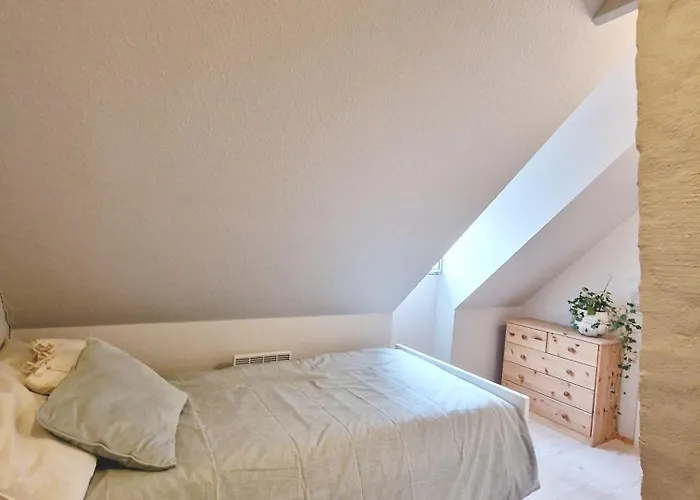 Charmerende I Den Gamle Kirkesmedje *