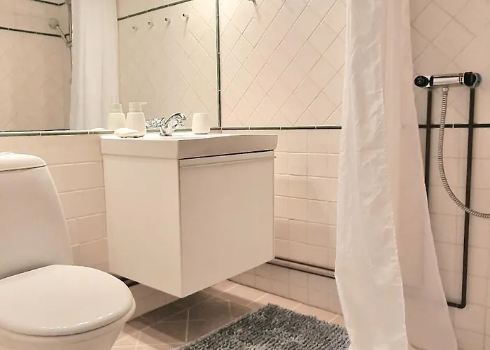 Charmerende I Den Gamle Kirkesmedje Ronne